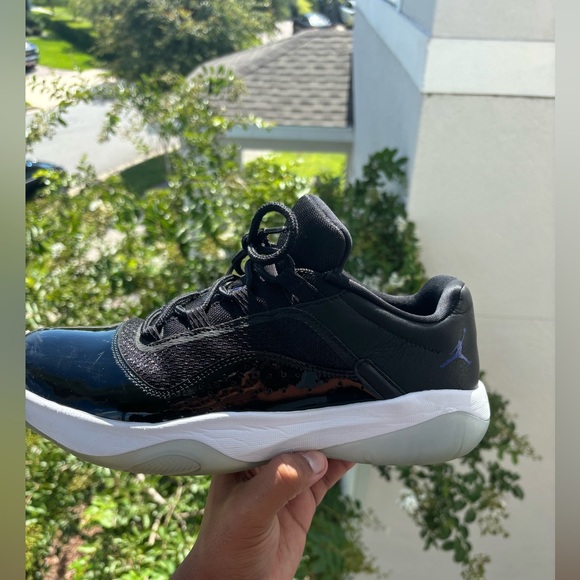 2022 Air Jordan 11 CMFT Low “Space Jam” - Picture 2 of 14